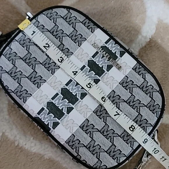 Michael Kors Crossbody - Picture 9 of 12